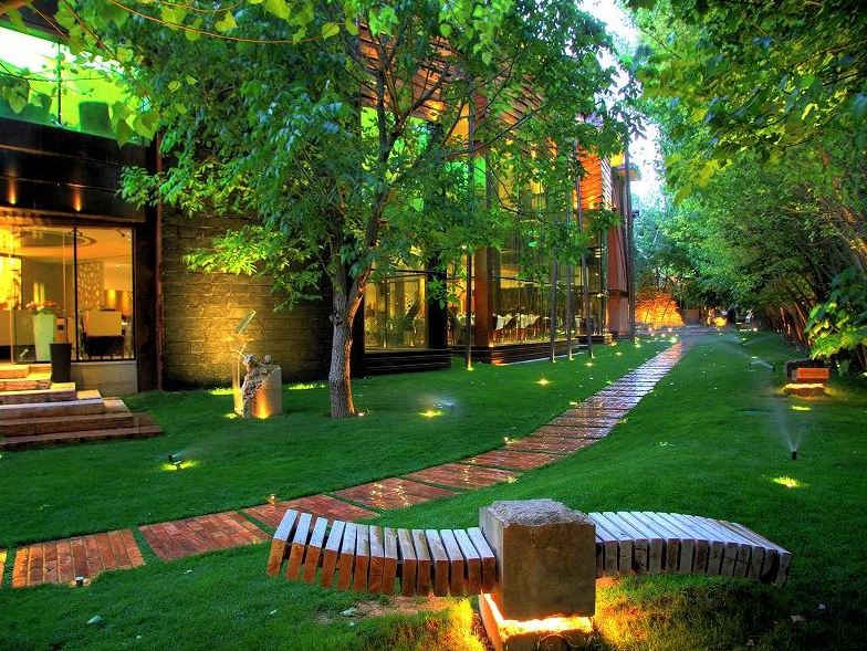 باغ رستوران لیالی شیراز